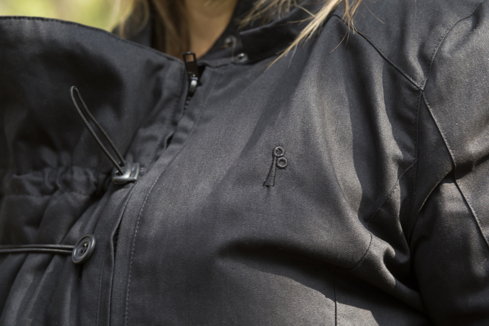 Kangura portabebés Abrigo de porteo Momawo 4 en 1 Black