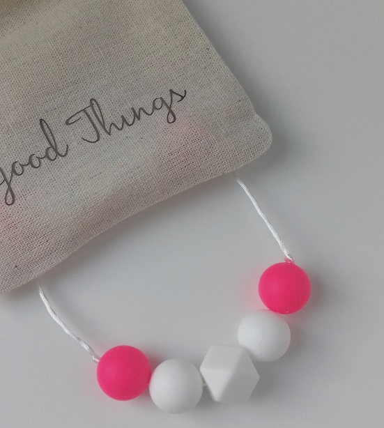 Kangura portabebés Collares Good Things de silicona para porteo y lactancia Deneb