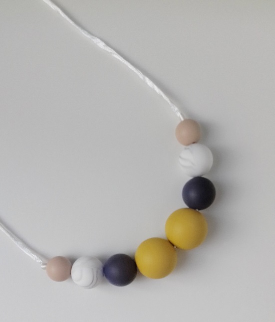 Kangura portabebés Collares Good Things de silicona para porteo y lactancia Hadar