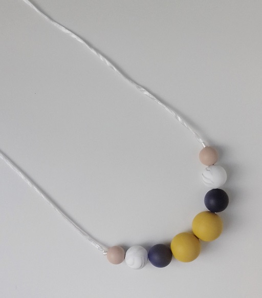 Kangura portabebés Collares Good Things de silicona para porteo y lactancia Hadar